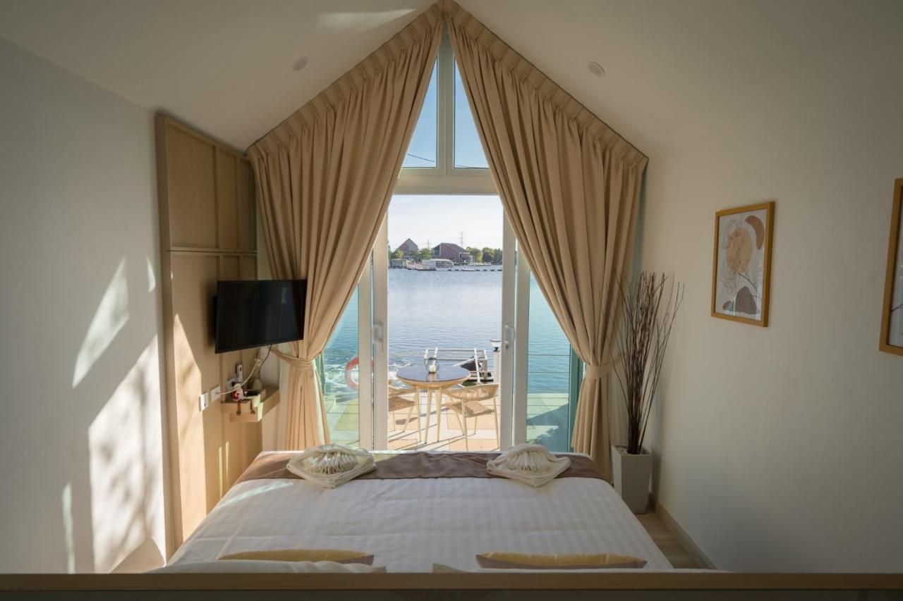 Saksiam Lakeside Resort นนทบุรี ภายนอก รูปภาพ